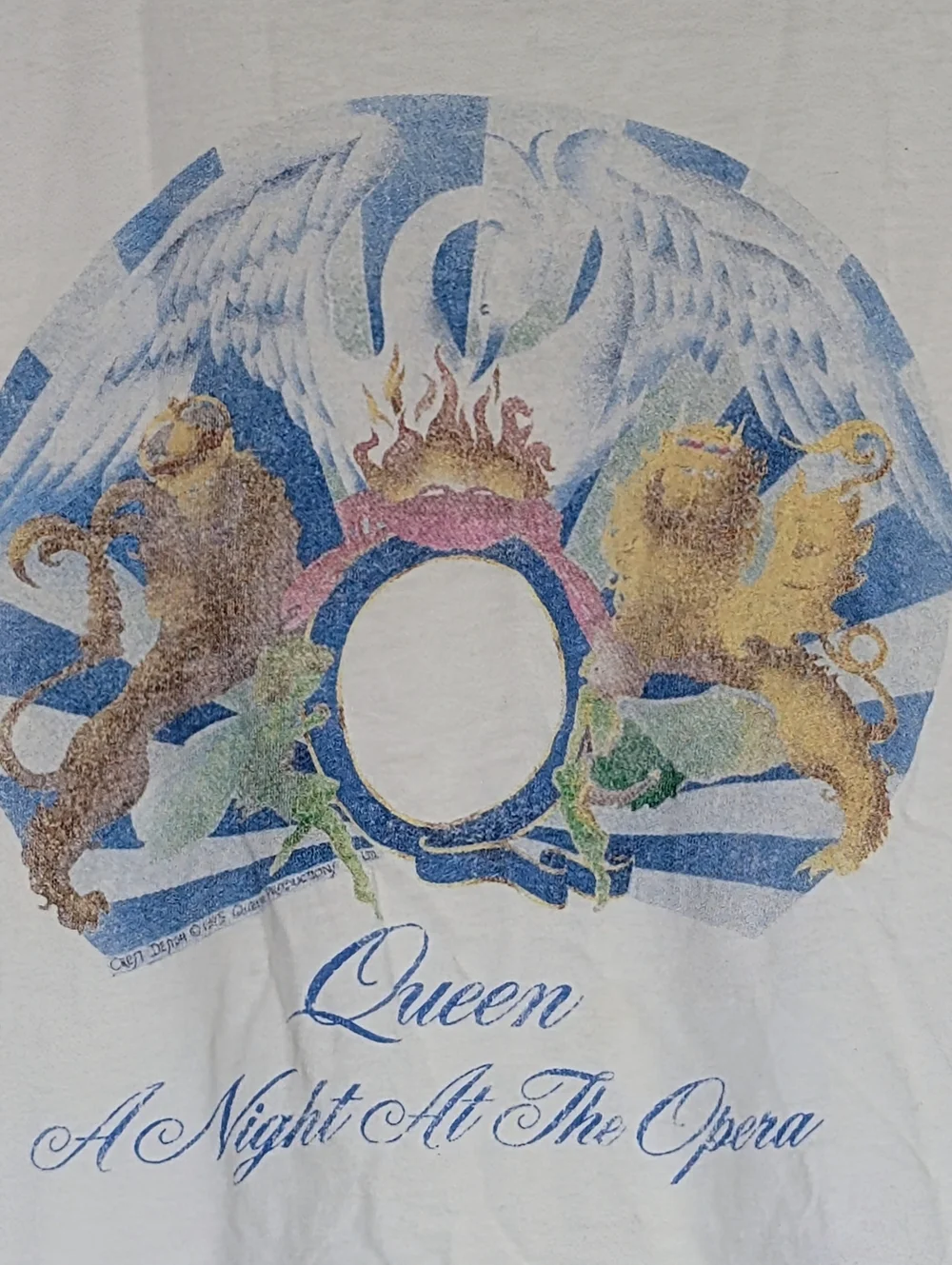 DAYDREAMER QUEEN NIGHT AT THE OPERA TEE size medium - Picture 5 of 9